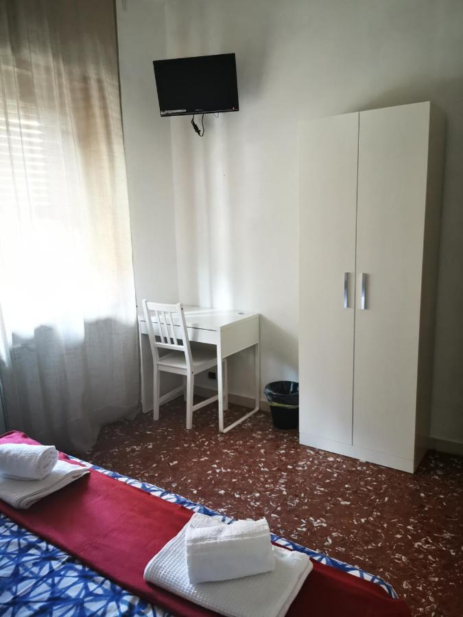 Отель Bella Roma - Ee Экстерьер фото